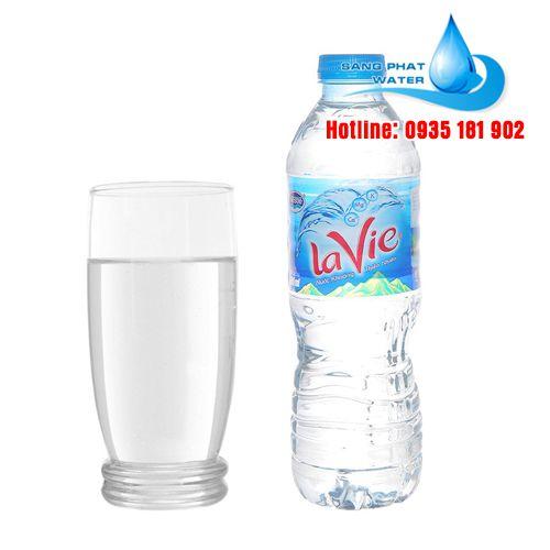 Thùng nước Lavie 500ml 24 chai chính hãng giá bao nhiêu?
