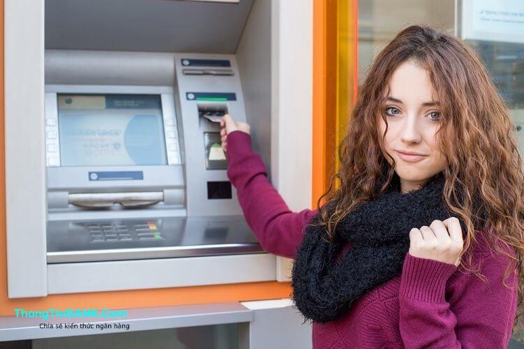 Học sinh nên làm thẻ ATM nào? Loại thẻ nào tốt nhất?