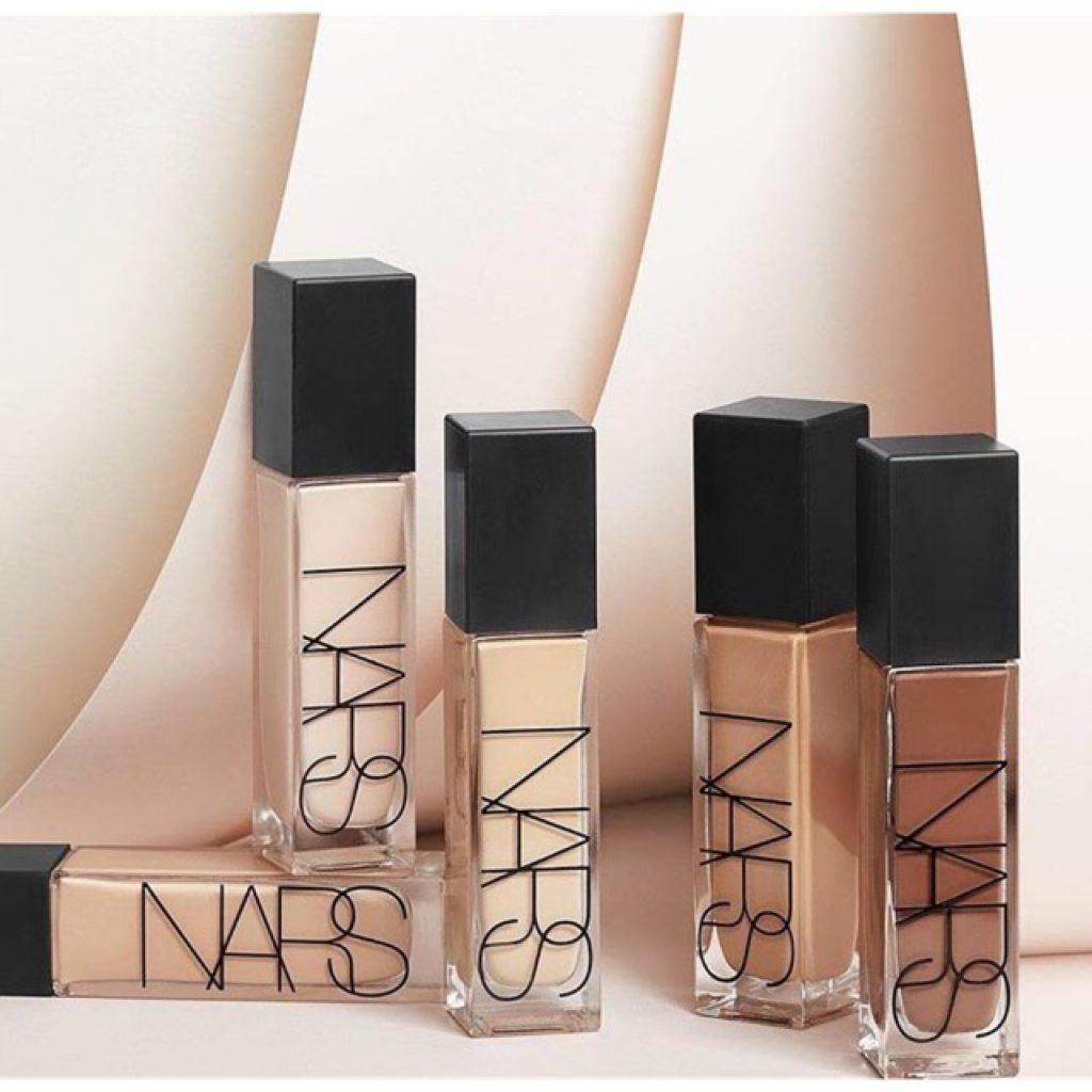 Kem Nền Nars Natural Radiant Longwear Foundation