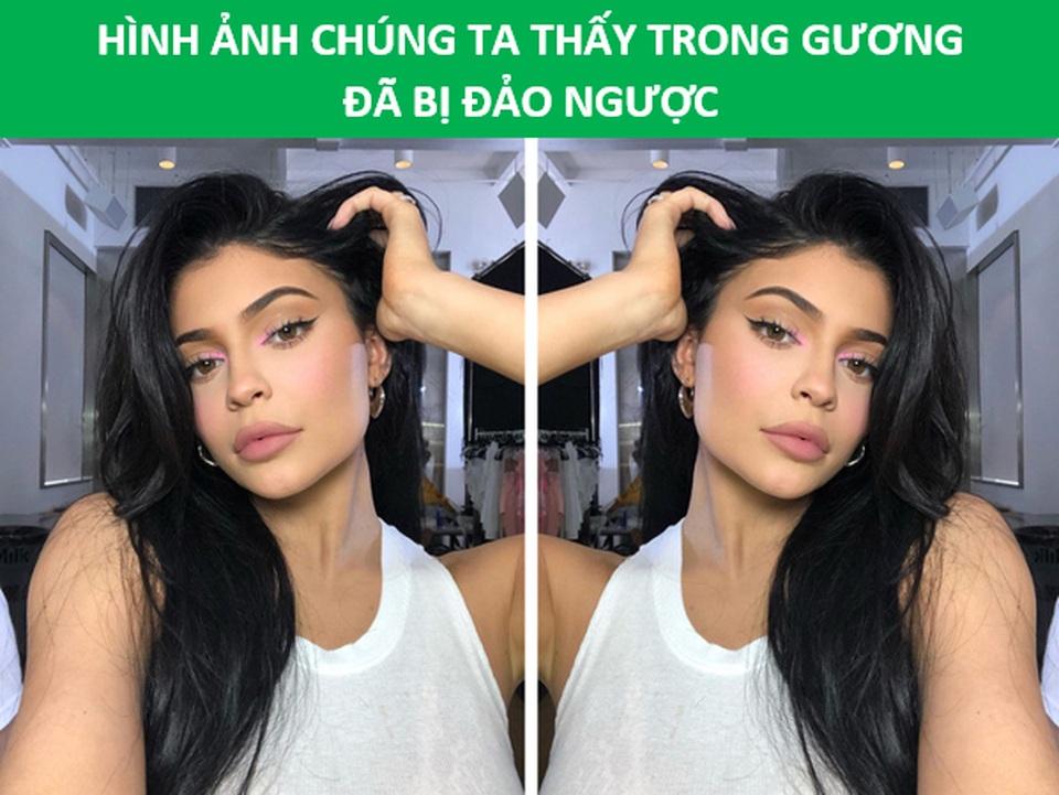 Vì sao chúng ta lại thấy mình đẹp nhất khi soi gương?