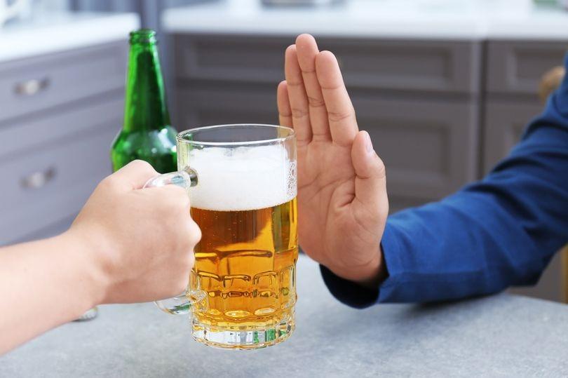 Chỉ uống một cốc bia, lái xe có bị xử phạt về nồng độ cồn?