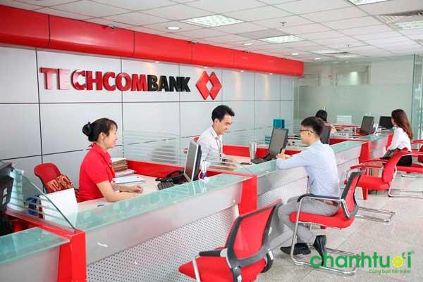 Phí mở thẻ Techcombank? Mở thẻ ATM của TCB mất phí không?