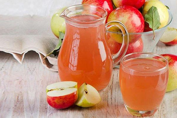 Nước ép táo có tác dụng gì? Cách làm nước ép táo ngon, không bị thâm
