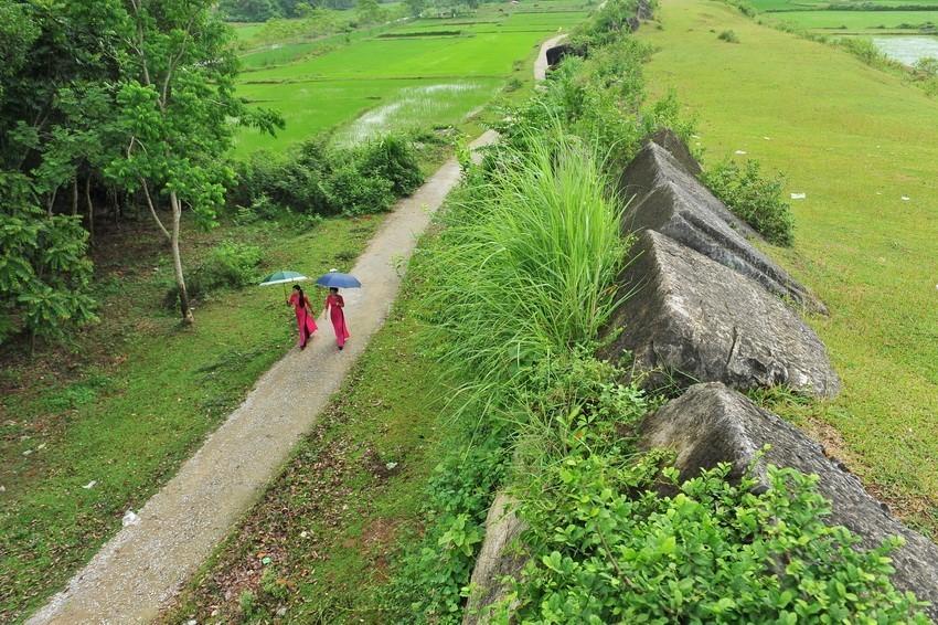 Di tích Thành Nhà Hồ