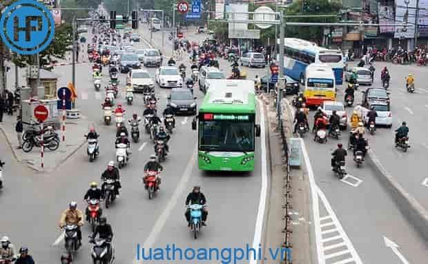 Lỗi lấn làn (tuyến) phạt bao nhiêu tiền 2024?