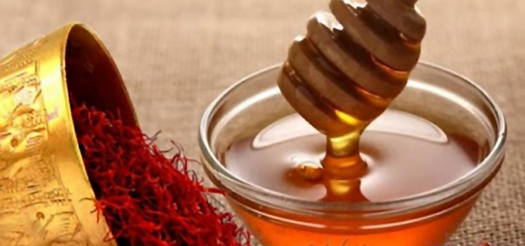 Saffron ngâm mật ong: Tác dụng & Cách ngâm chuẩn nhất