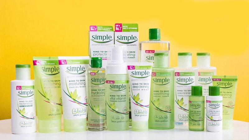 Đánh giá sữa rửa mặt Simple Refreshing Facial Wash không chứa xà phòng