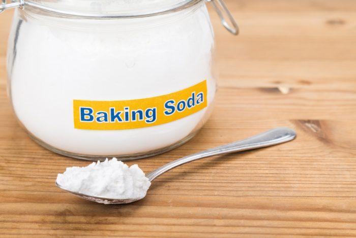 Hướng dẫn cách tẩy trắng quần áo với baking soda đúng cách!