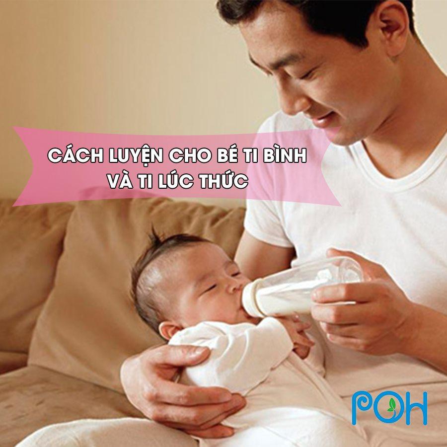 Cách tập cho bé bú bình và ti lúc thức