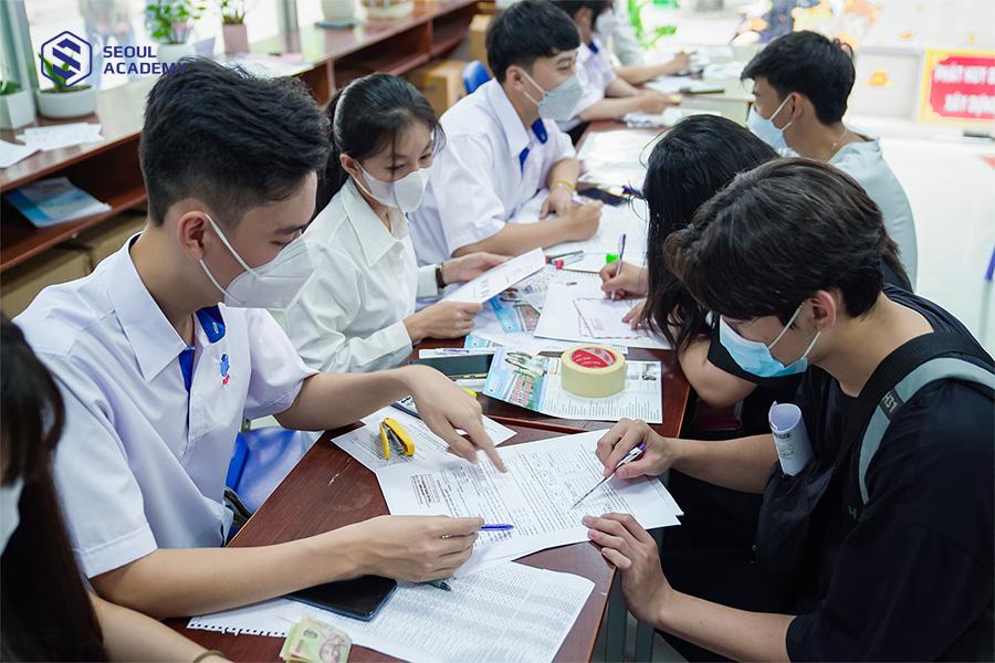 1 học kỳ đại học bao nhiêu tháng? 1 năm bao nhiêu kỳ học?