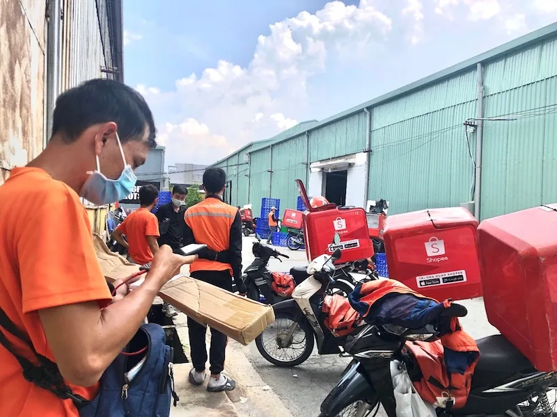 Shipper, Shopee có làm việc, giao hàng ngày Tết hay không?